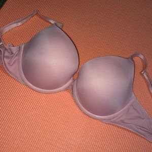 Victoria’ Secret Bra